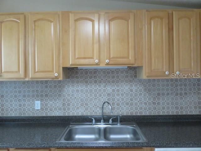 2211 EMORY AVENUE, Bradenton, FL 34207