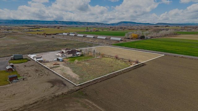 1792 12 Road, Loma, CO 81524