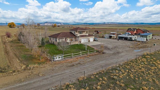 1792 12 Road, Loma, CO 81524