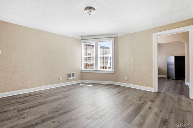 13233 La Salle Boulevard, Detroit, MI 48238