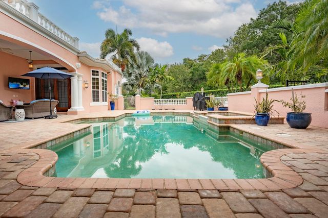 543 ISLEWORTH CLOSE, Tarpon Springs, FL 34688