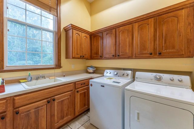 543 ISLEWORTH CLOSE, Tarpon Springs, FL 34688