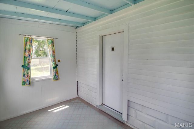 211 12th Street, Wood River, IL 62095