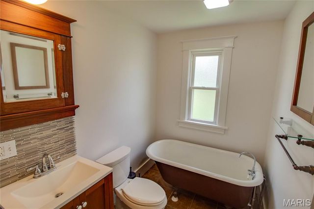 211 12th Street, Wood River, IL 62095