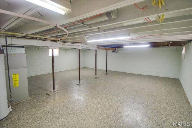 211 12th Street, Wood River, IL 62095