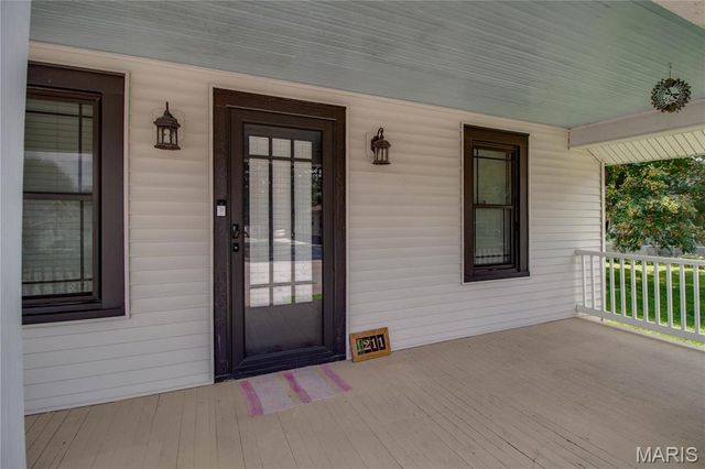 211 12th Street, Wood River, IL 62095