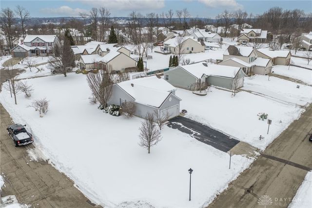 418 Lake Front Drive, Lebanon, OH 45036