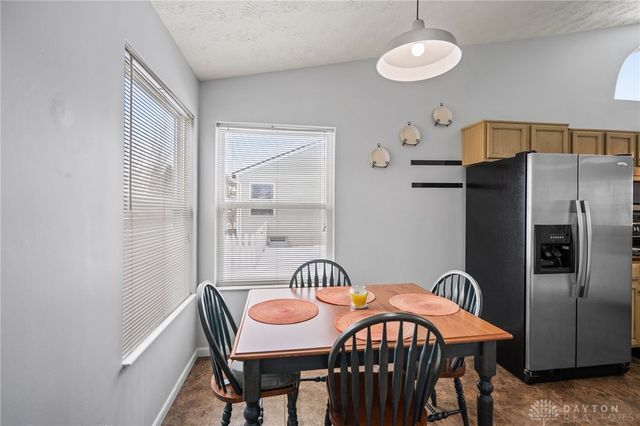 418 Lake Front Drive, Lebanon, OH 45036