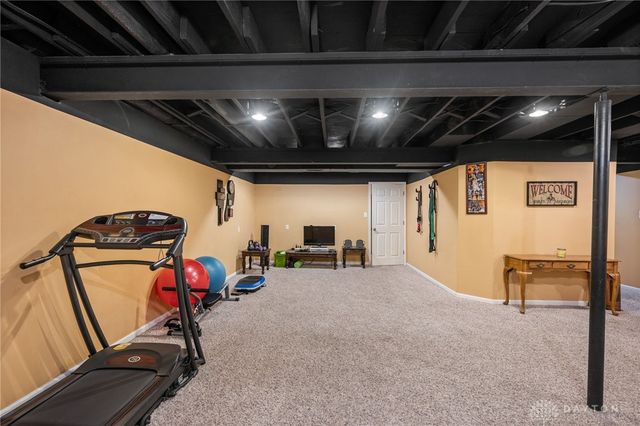 418 Lake Front Drive, Lebanon, OH 45036