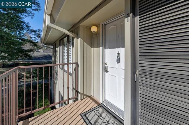 1324 Canyonwood Ct 1, Walnut Creek, CA 94595