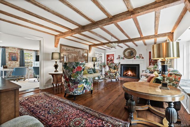 95 Croton Lake Road, Katonah, NY 10536