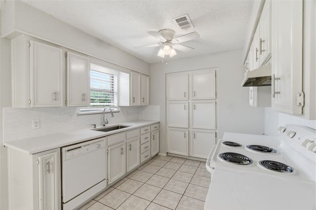 1713 Sagebrush Trail, Grapevine, TX 76051