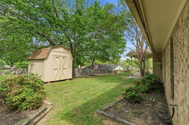 1713 Sagebrush Trail, Grapevine, TX 76051