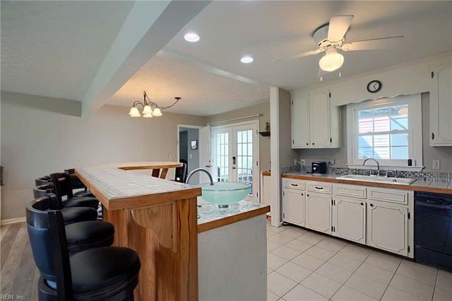 2795 George Wash Memorial HWY, Hayes, VA 23072