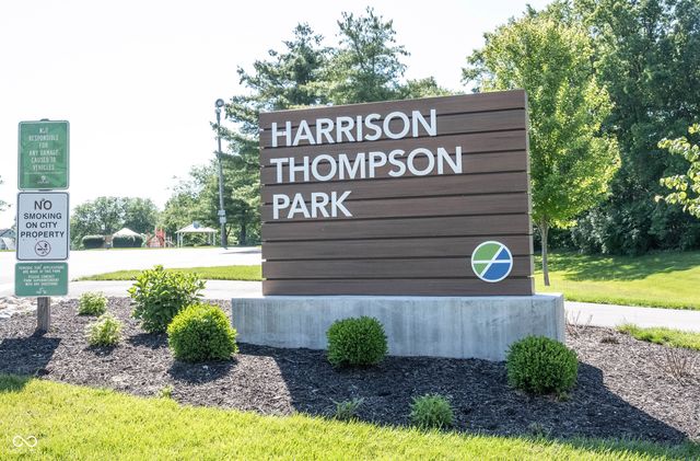 8677 Buffett Parkway, Fishers, IN 46038
