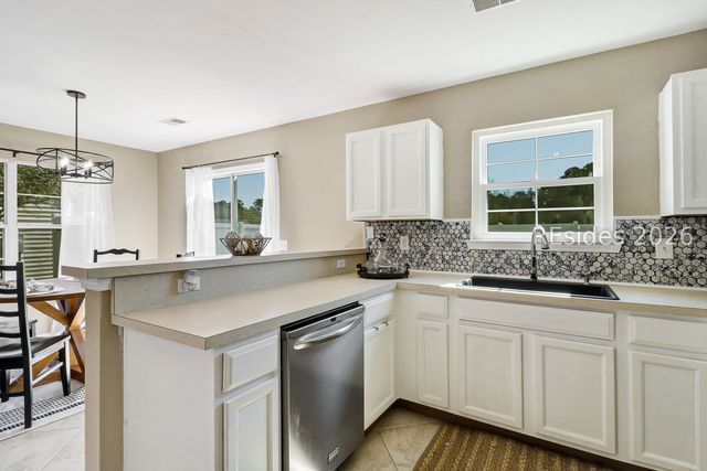 229 University Pkwy, Bluffton, SC 29909