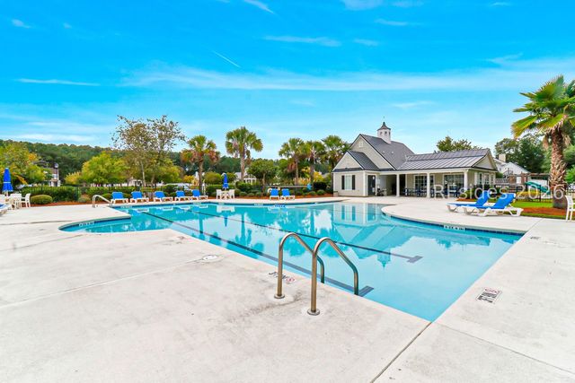 229 University Pkwy, Bluffton, SC 29909