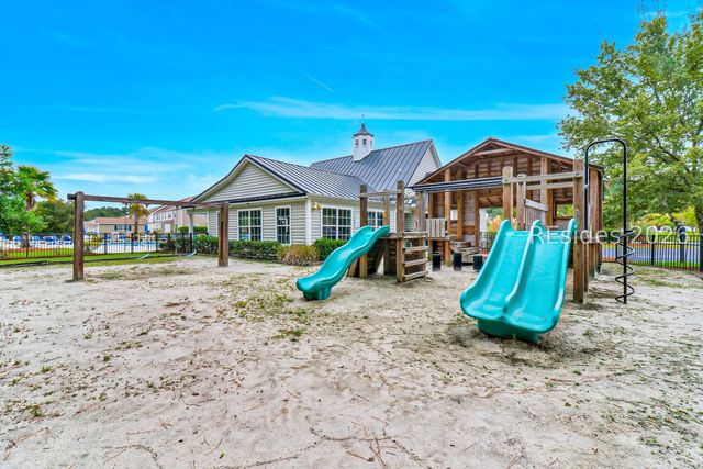 229 University Pkwy, Bluffton, SC 29909