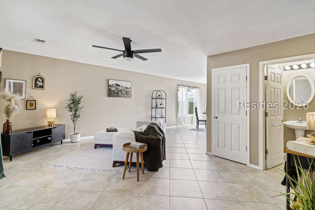 229 University Pkwy, Bluffton, SC 29909