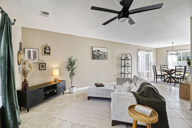 229 University Pkwy, Bluffton, SC 29909