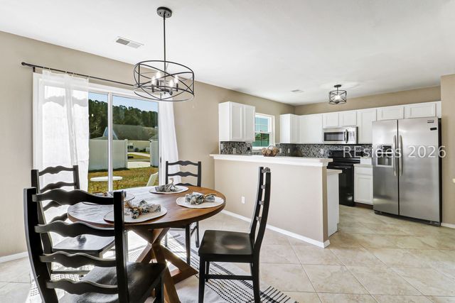 229 University Pkwy, Bluffton, SC 29909