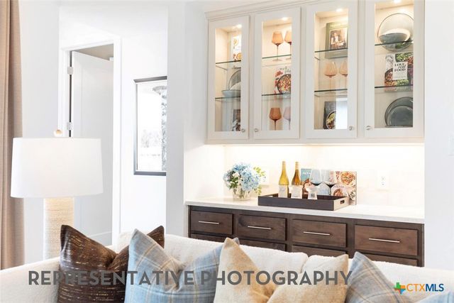 2585 High Ground, San Antonio, TX 78245