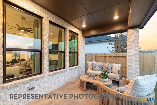 2585 High Ground, San Antonio, TX 78245