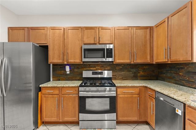 6808 Nickel Mine Avenue, Las Vegas, NV 89122