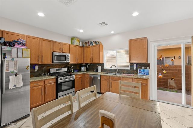 6808 Nickel Mine Avenue, Las Vegas, NV 89122