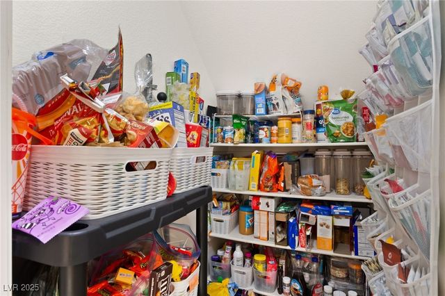 6808 Nickel Mine Avenue, Las Vegas, NV 89122