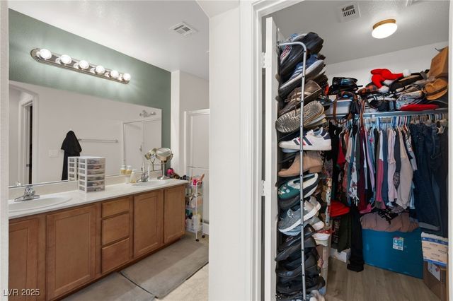 6808 Nickel Mine Avenue, Las Vegas, NV 89122