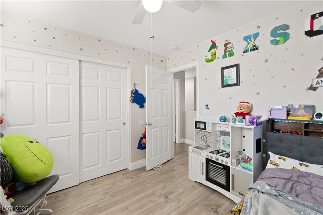 6808 Nickel Mine Avenue, Las Vegas, NV 89122