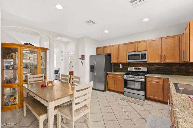 6808 Nickel Mine Avenue, Las Vegas, NV 89122