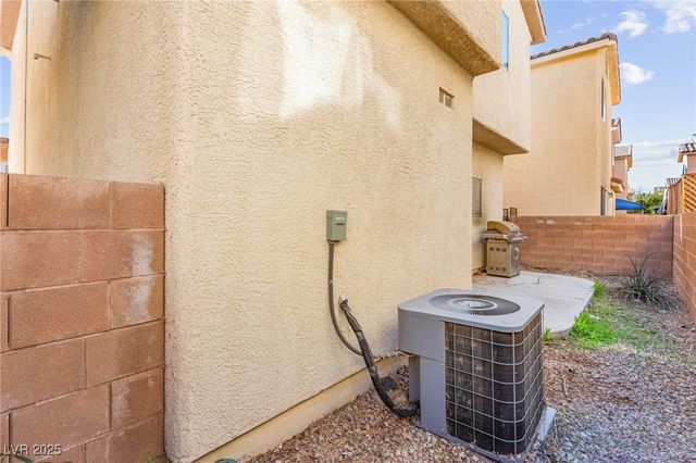 6808 Nickel Mine Avenue, Las Vegas, NV 89122