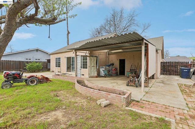 731 Del Norte Dr, Livermore, CA 94551