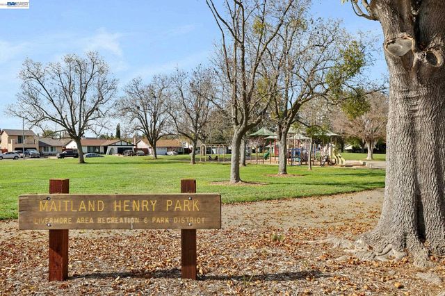 731 Del Norte Dr, Livermore, CA 94551