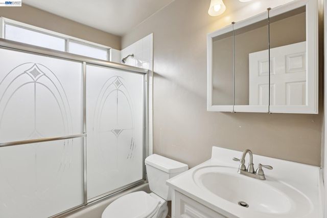 731 Del Norte Dr, Livermore, CA 94551