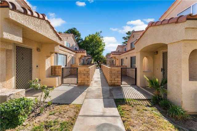 43465 30th W, Lancaster, CA 93536