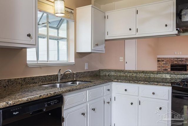 6152 Chablis Ln, Pensacola, FL 32504