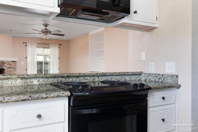 6152 Chablis Ln, Pensacola, FL 32504
