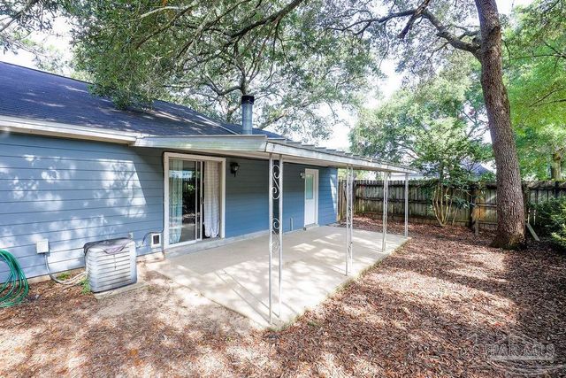 6152 Chablis Ln, Pensacola, FL 32504