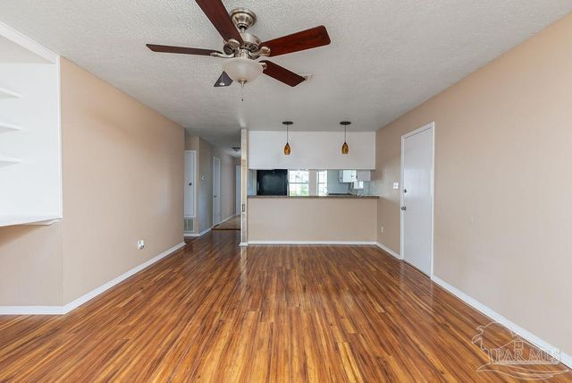 6152 Chablis Ln, Pensacola, FL 32504