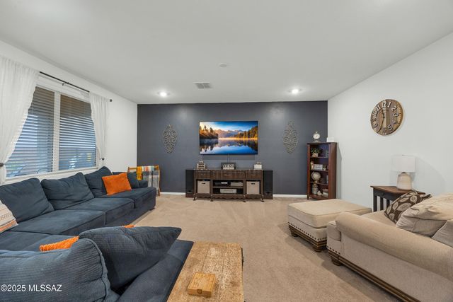 17436 S Nicholas Falls Drive, Vail, AZ 85641