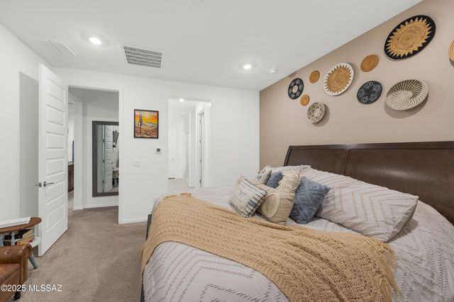 17436 S Nicholas Falls Drive, Vail, AZ 85641