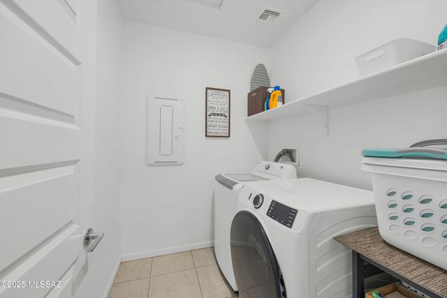 17436 S Nicholas Falls Drive, Vail, AZ 85641