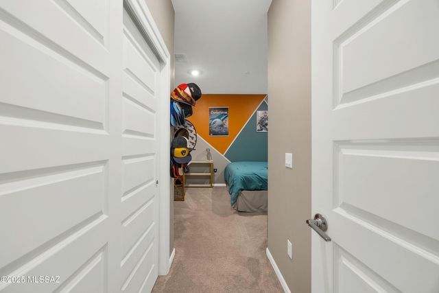 17436 S Nicholas Falls Drive, Vail, AZ 85641