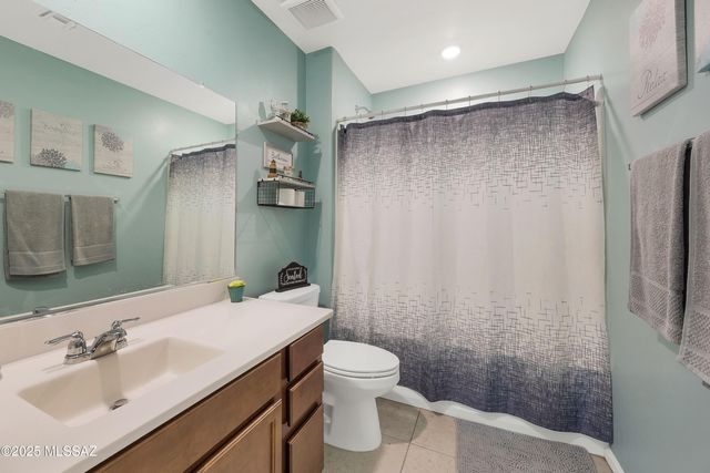 17436 S Nicholas Falls Drive, Vail, AZ 85641