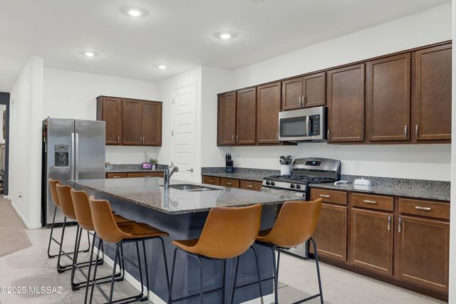 17436 S Nicholas Falls Drive, Vail, AZ 85641