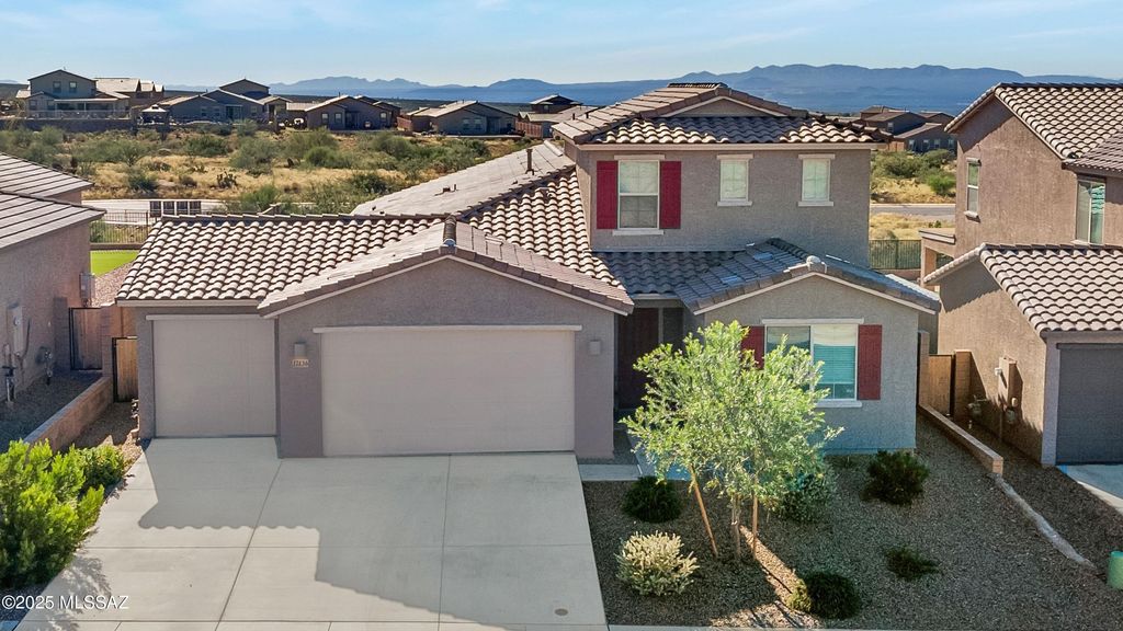 17436 S Nicholas Falls Drive, Vail, AZ 85641