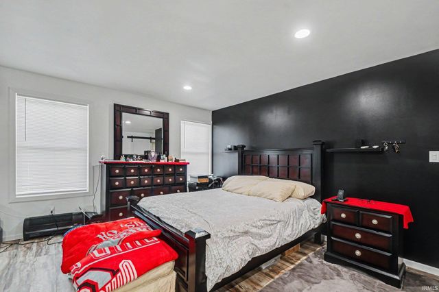 2827 Edwardsburg Avenue, Elkhart, IN 46514